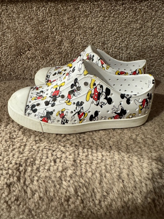 Native Other - Native Kids White Disney Mickey Print Slip-On Shoes